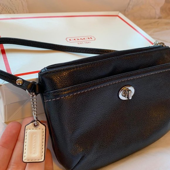 Black Coach Clutch - Picture 2 of 5